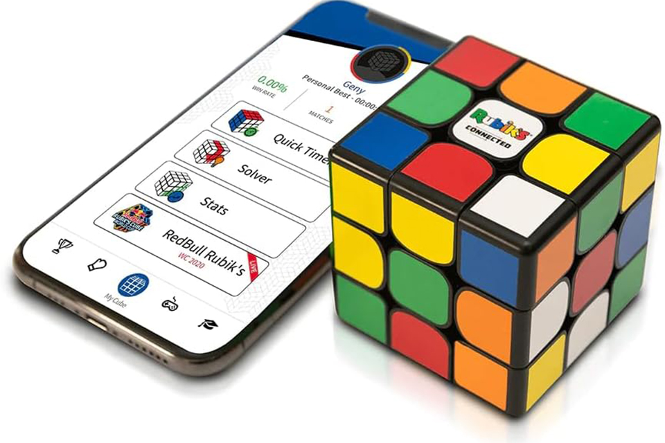 Gift Guide To the Best Gifts for Teens & Tweens: Rubik's Connected Cube